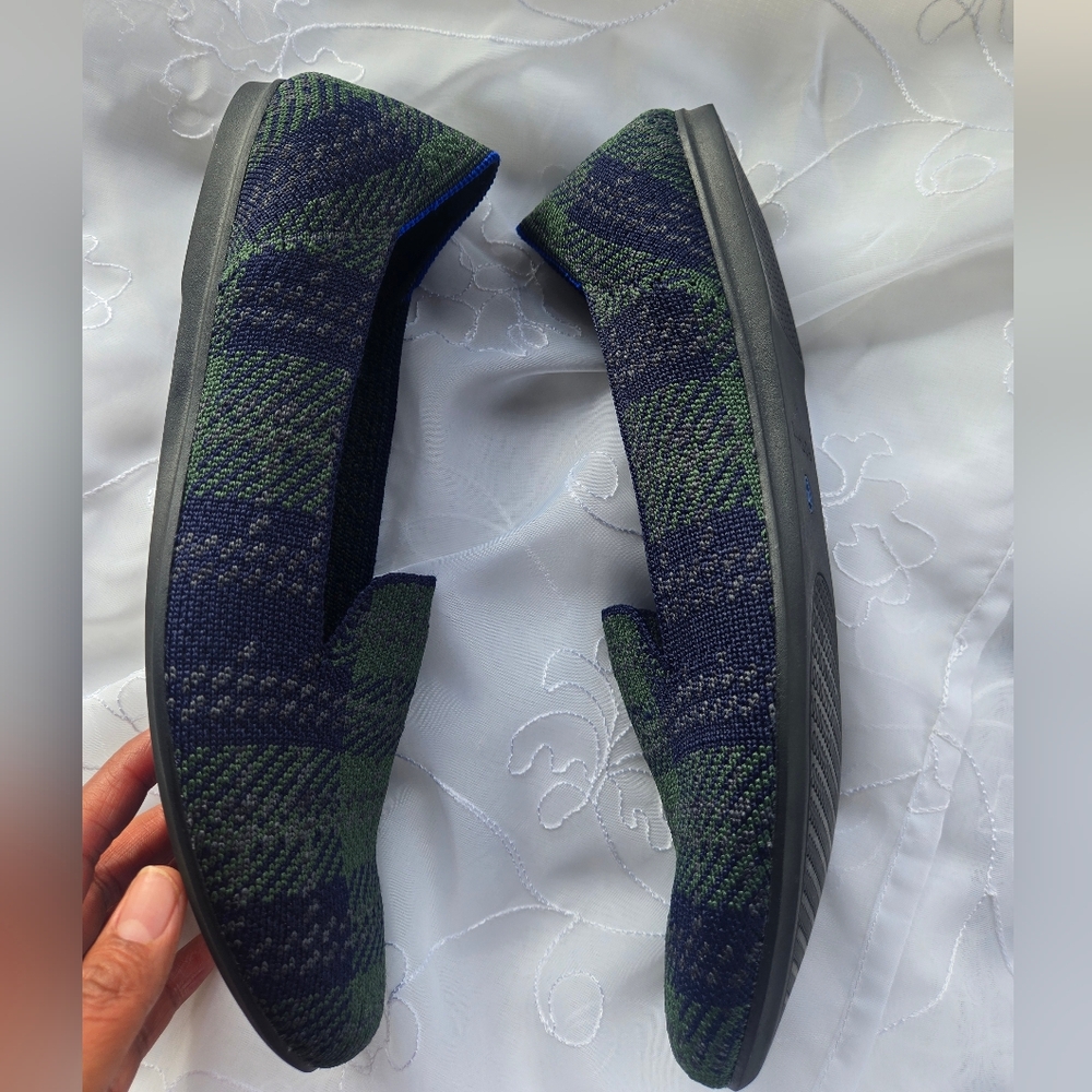 Rothy's Women The Loafer Knit Forest Tartan Limited Edition Holiday Rare - Picture 2 of 4